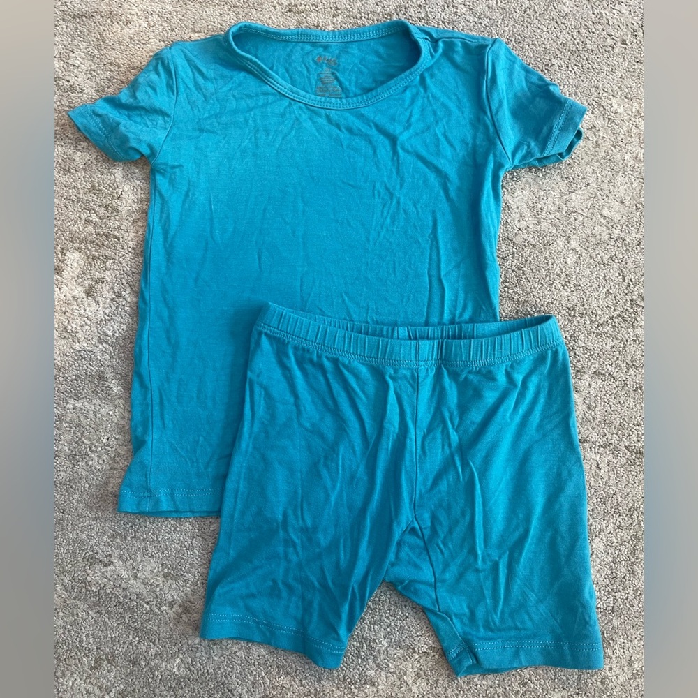 Kyte Baby Blue Short Sleeve Shirt and Shorts Pajama Set - Size 3T